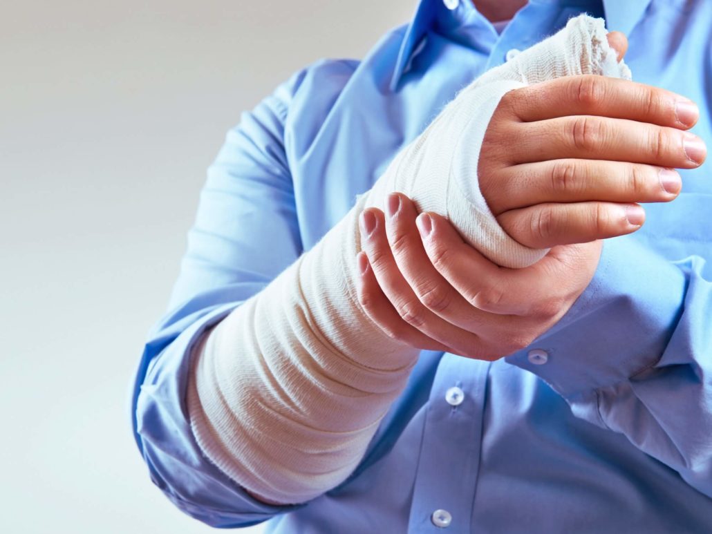 Cyclist found with extreme head injury on Fife avenue dies